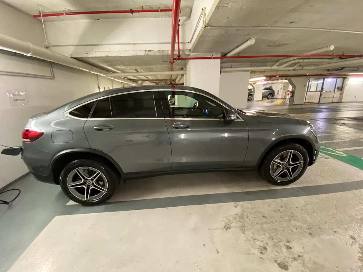 Lavage en parking · Mercedes GLC Coupé